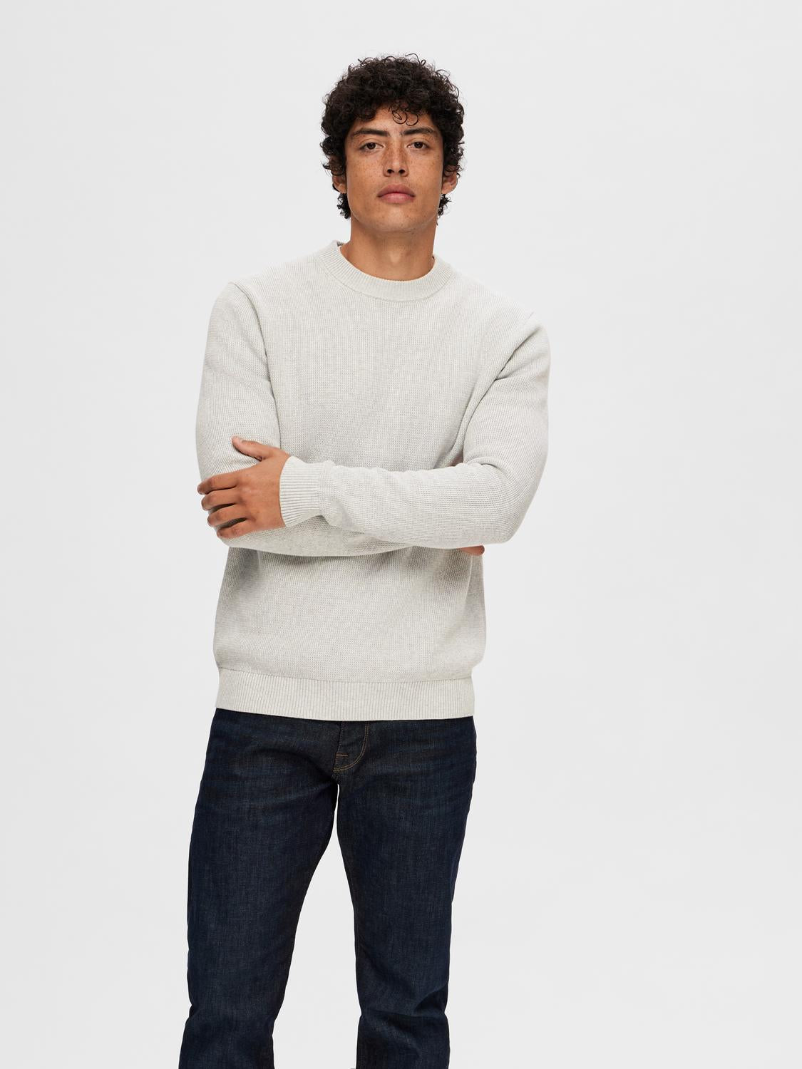 model_shot-front
